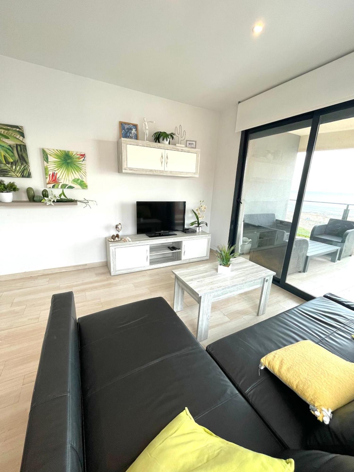Luxury And Modern Beach Apartment With Sea Views La Mata  Εξωτερικό φωτογραφία